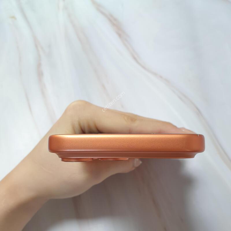 ������17���θƽ� �ڽ��Ϳ����� 256G ������ �Ǹ��մϴ�