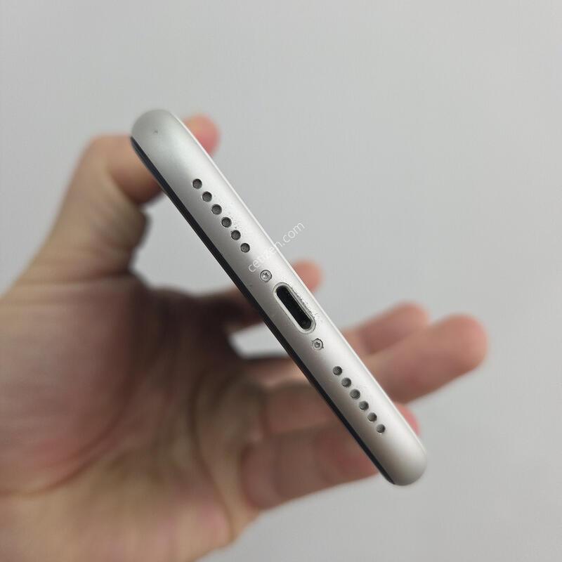 ������11 128GB ȭ��Ʈ