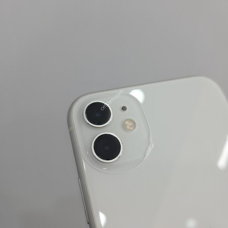 ������11 128GB ȭ��Ʈ