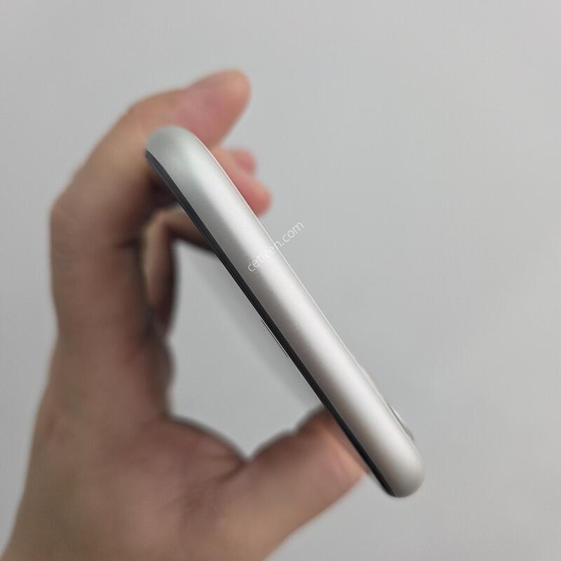 ������11 128GB ȭ��Ʈ