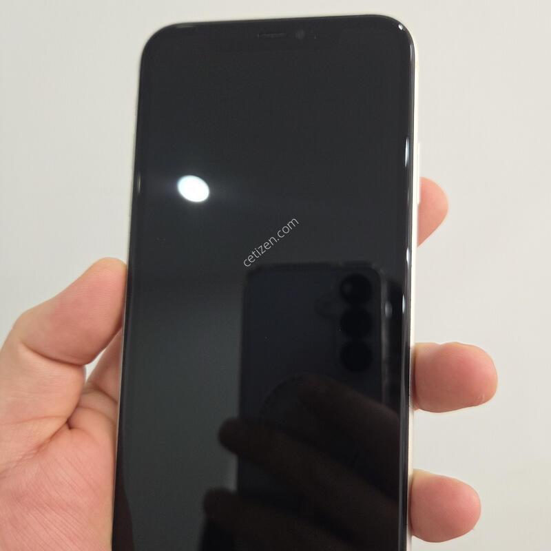 ������11 128GB ȭ��Ʈ