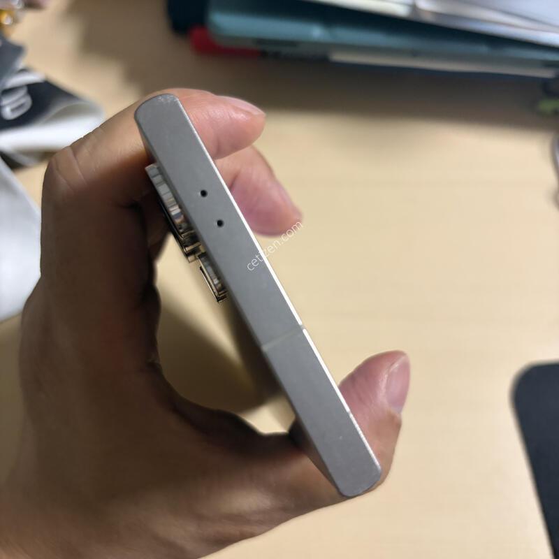 ������  S24 ��Ʈ��  ���� ����  �Ǹ��մϴ�.