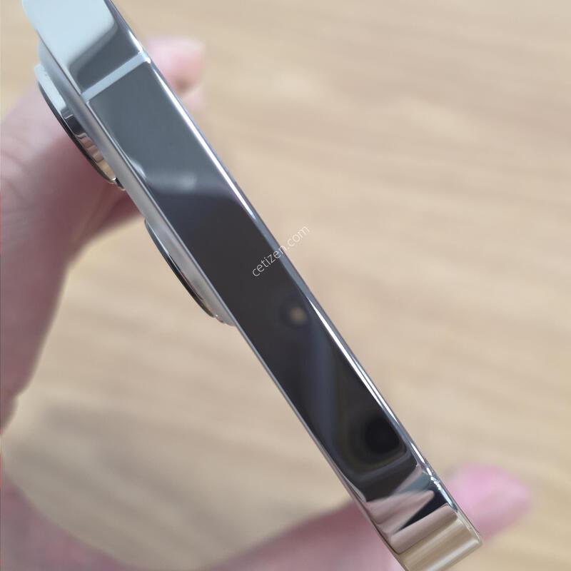 13���� 256GB