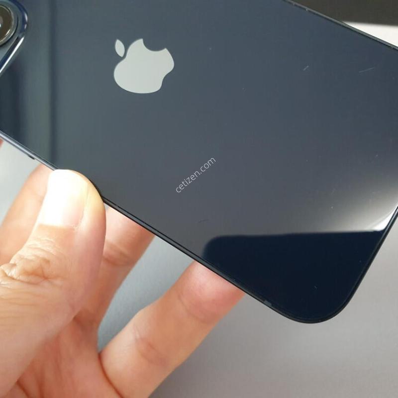 ������13 �̴� / 128GB / ���� / ���͸����� 72%