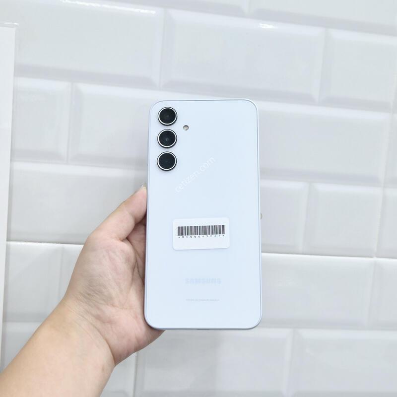 ������A35 ���̽����� 128GB