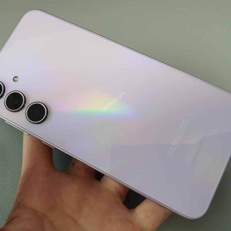 ������ A35 / 128GB / ���϶�