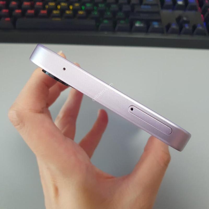 ������ A35 / 128GB / ���϶�