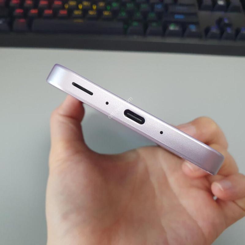 ������ A35 / 128GB / ���϶�