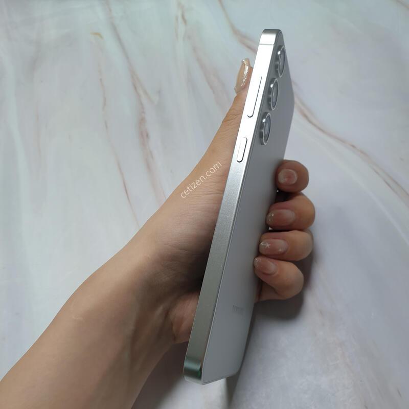 LG ������ S24+ �׷��� 256G A�� �Ǹ��մϴ�