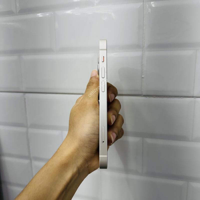 ������ 13 �̴� ȭ��Ʈ 256GB