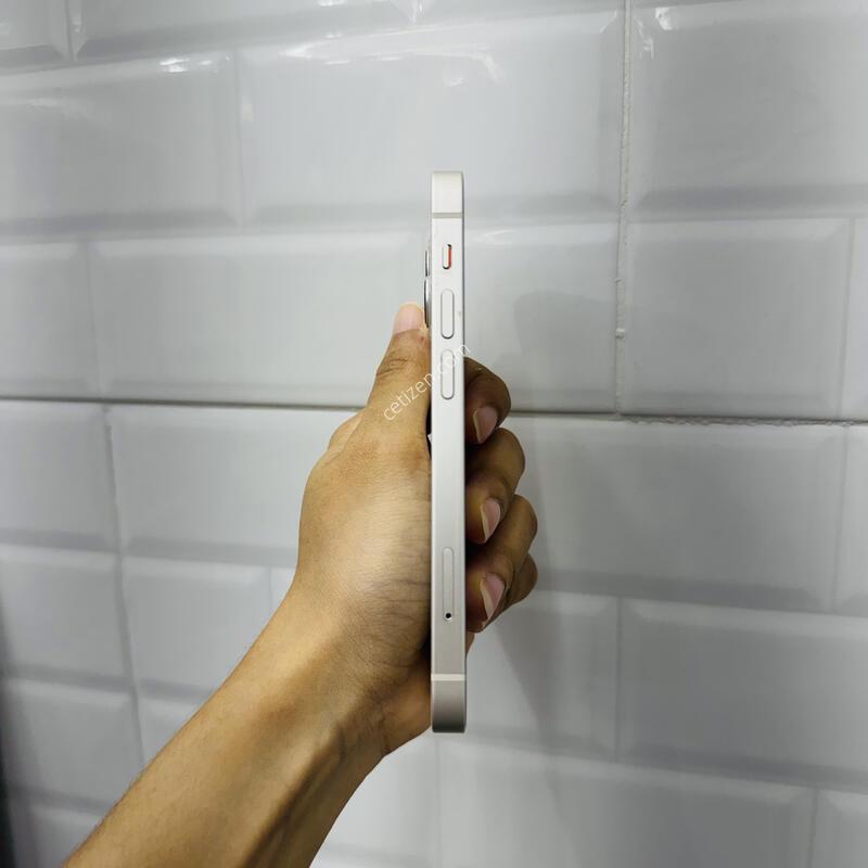 ������ 13 �̴� ȭ��Ʈ 256GB