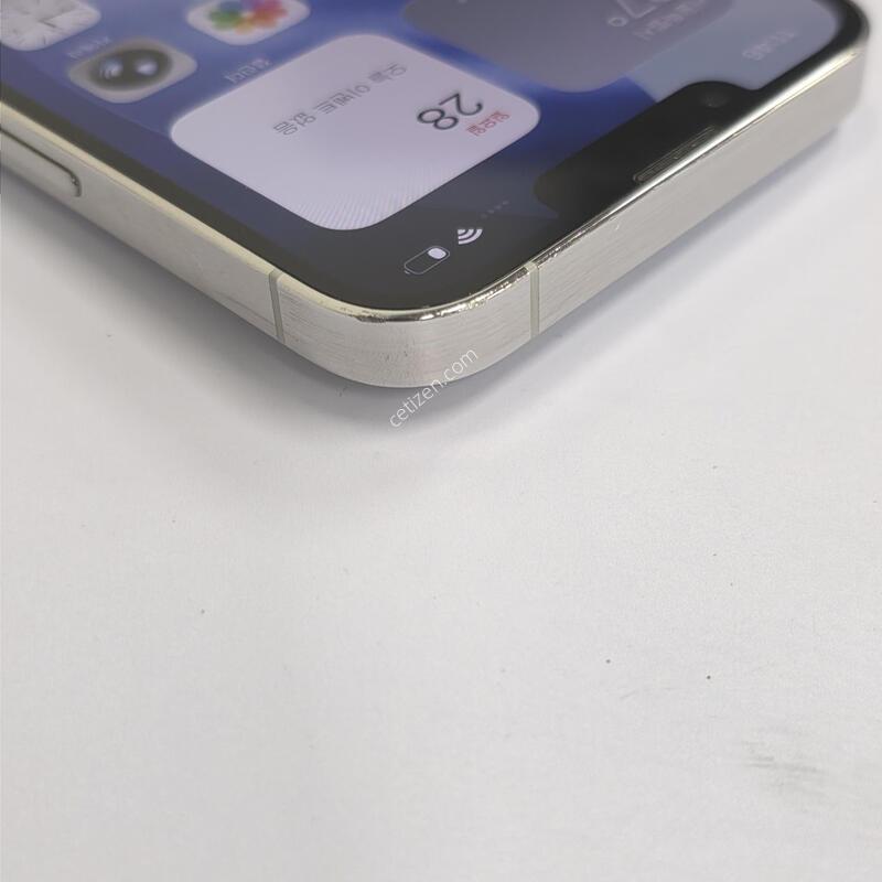 13���� 256GB