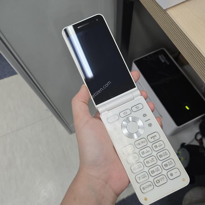 ������ ����2 2021 ȭ��Ʈ 32GB ���ܻ����
