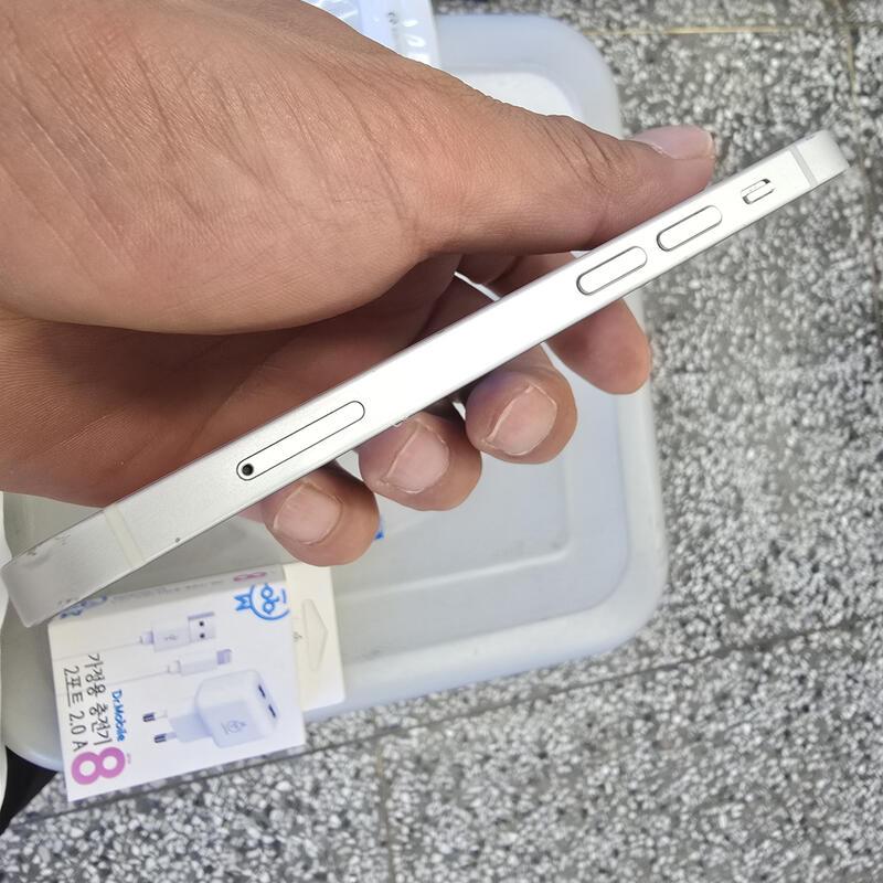 ������12�̴� 64G ȭ��Ʈ(���͸�79%) ����� �˴ϴ�