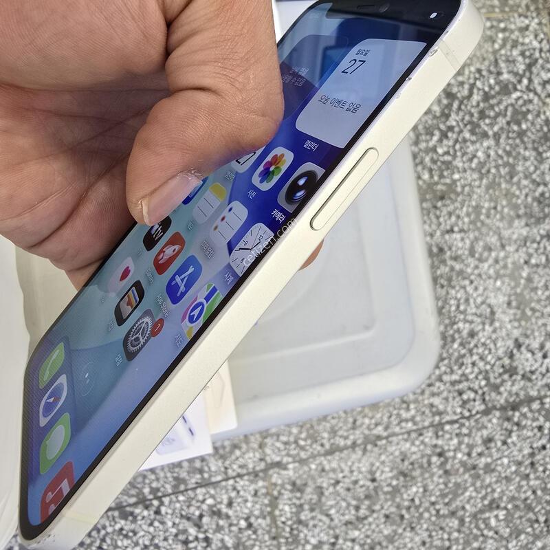 ������12�̴� 64G ȭ��Ʈ(���͸�79%) ����� �˴ϴ�