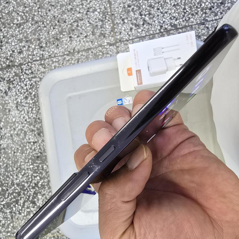 U+ S22(S901) 256G �������� ����� �˴ϴ�