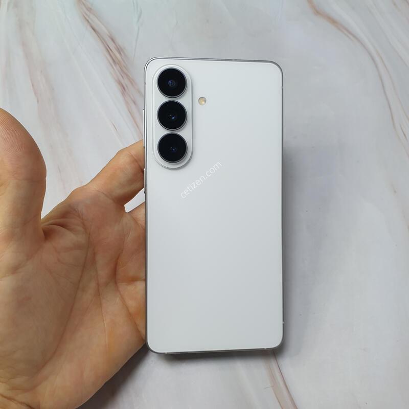 KT ������ S26 ȭ��Ʈ 256G S�� �Ǹ��մϴ�