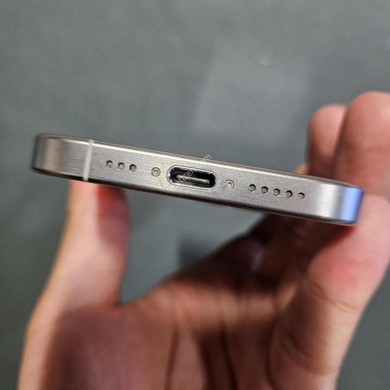 ������ 15����256GB ȭ��Ʈ �ȼ�1�� �׿� ��������