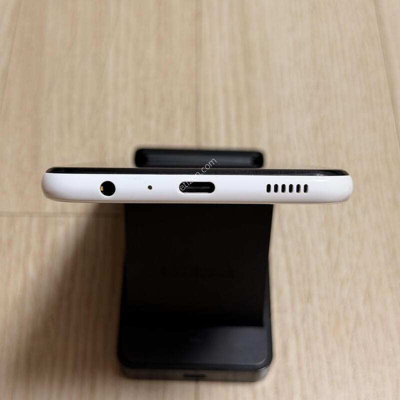 A235 ������ A23 ȭ��Ʈ 128GB