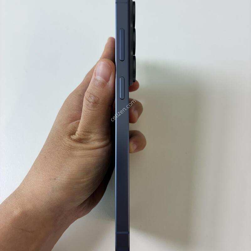 ������ S26��Ʈ�� �ڹ�Ʈ���̿÷� 256G ��������ǰ ������ �Ǹ��մϴ�.
