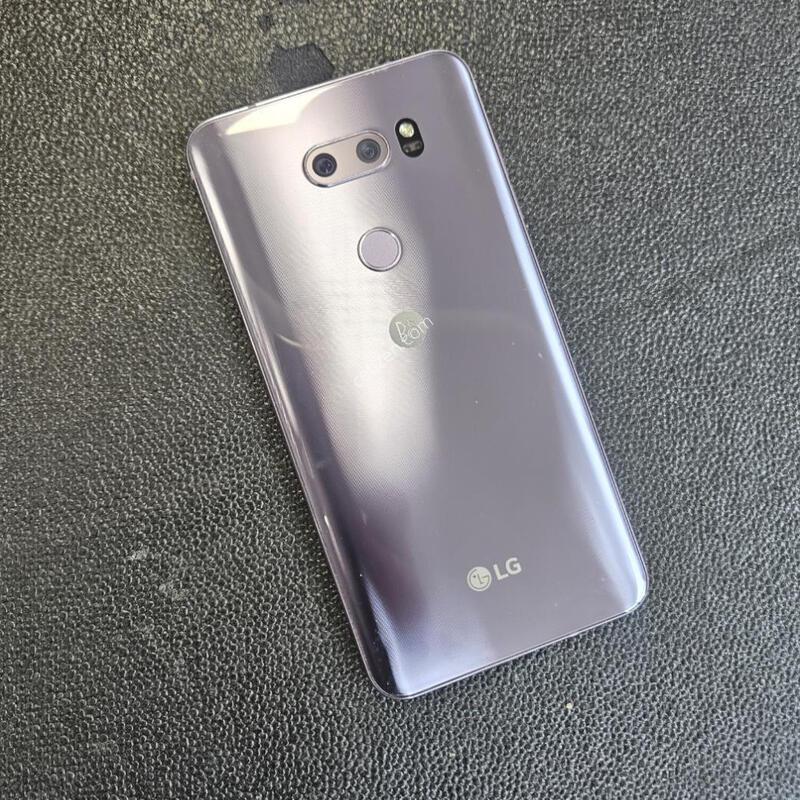 ������ ����V30S �������� �ܸ��� �߰���