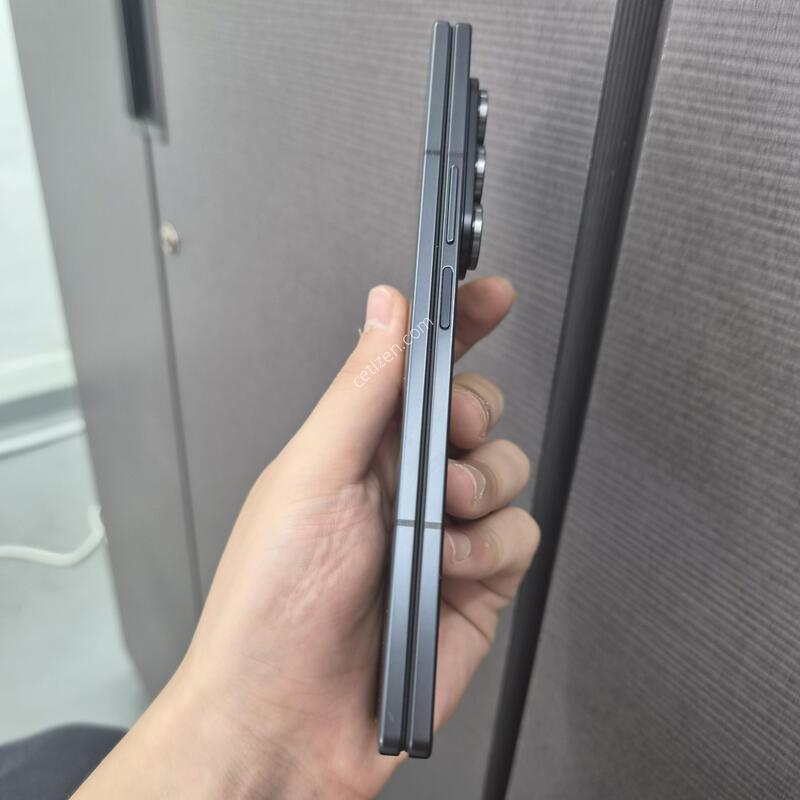 ����������7 512GB