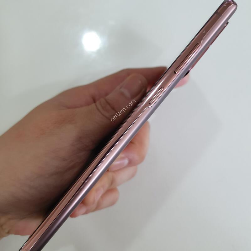 �����ó�Ʈ20 256G ���ܻ� ���±� �߰��� �����