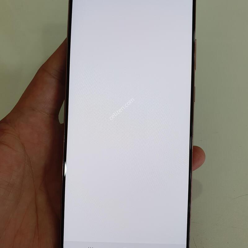 �����ó�Ʈ20 256G ���ܻ� ���±� �߰��� �����