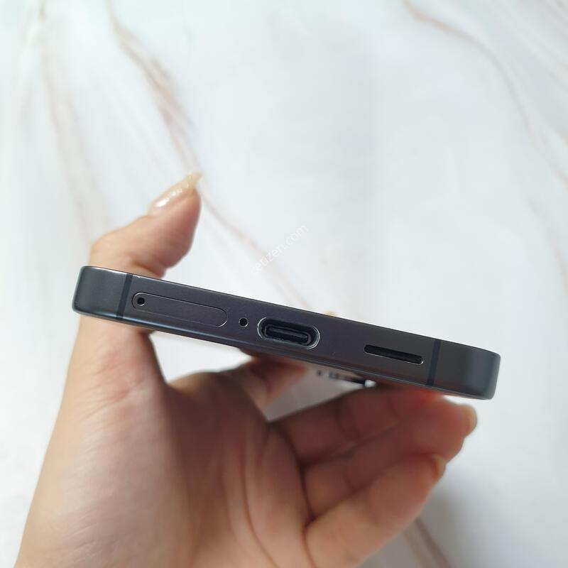 SK ������ S24 ���� 256G S�� �Ǹ��մϴ�