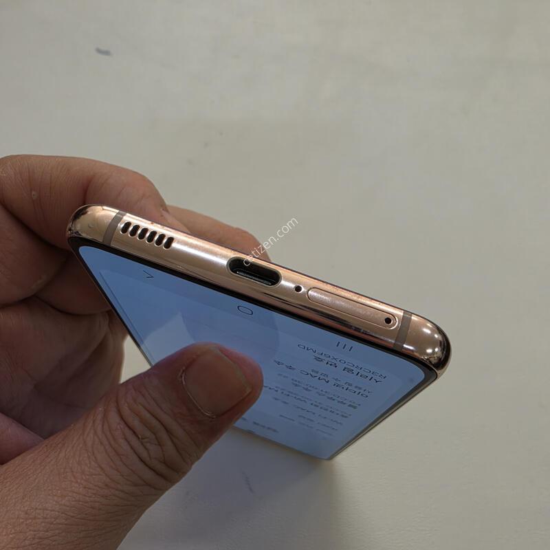 ������ S21���̿÷� ���ܻ� A��