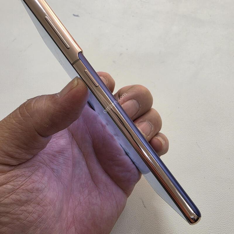 ������ S21���̿÷� ���ܻ� A��