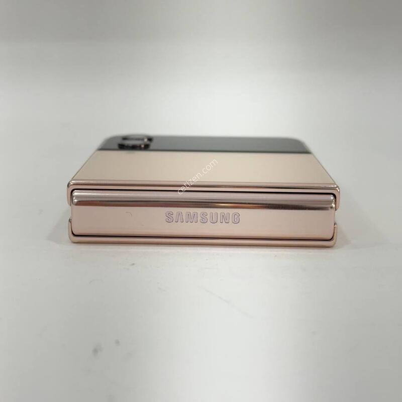 ������Z�ø�4 ���256GB Y2105