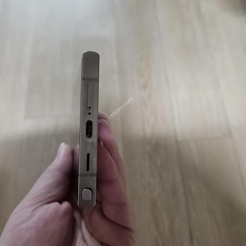 S24��Ʈ�� ƼŸ���׷��� 512G �ʴϴ�(�ڱ���)