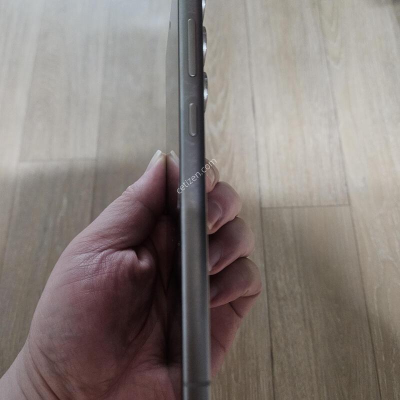 S24��Ʈ�� ƼŸ���׷��� 512G �ʴϴ�(�ڱ���)