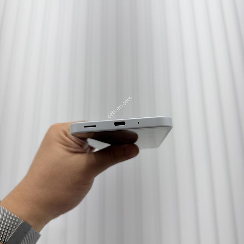 ������A16 ����Ʈ�׷��� 128GB