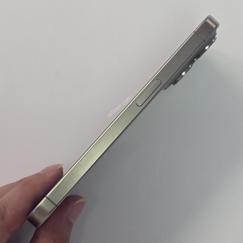 �� ������15���� 256G �׷��� ������ ���͸�100% ����SSS (�������̽�,��ȭ�ʸ�)