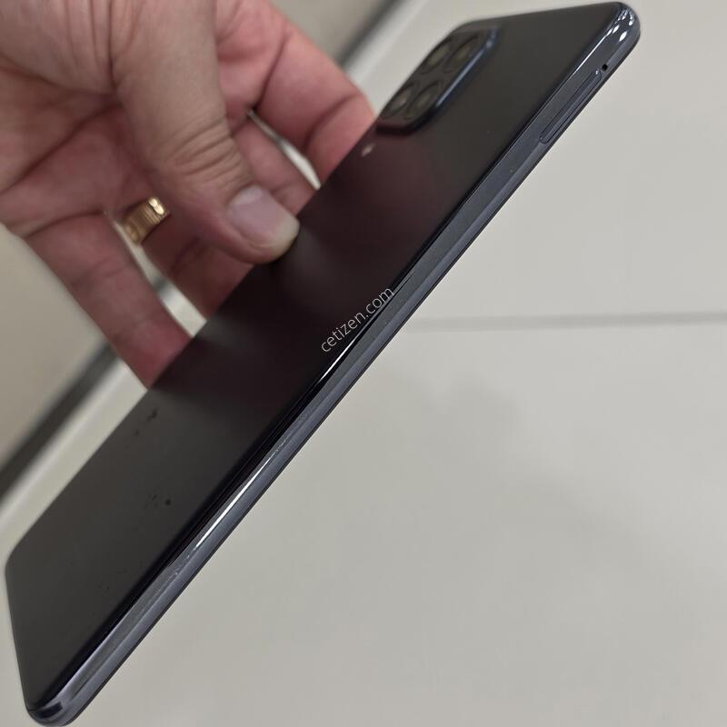 ������ ����3 128GB �׷��� ������ �� �Ǹ�