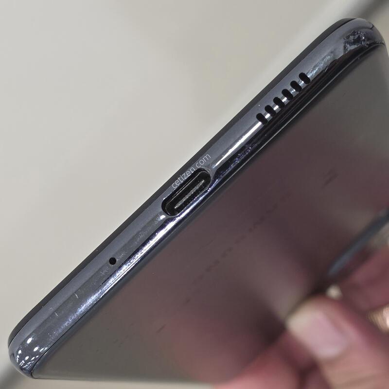 ������ ����3 128GB �׷��� ������ �� �Ǹ�
