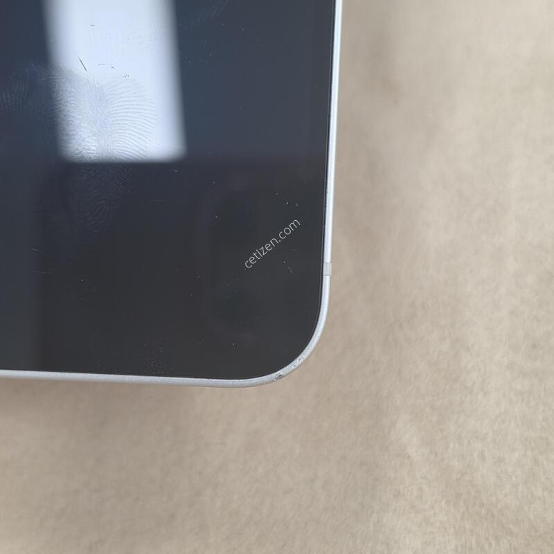 ������13�̴� 128 GB ȭ��Ʈ
