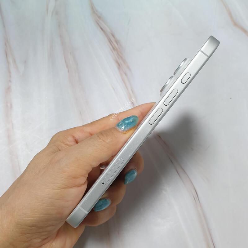 ������16 ȭ��Ʈ 128G A�� �Ǹ��մϴ�
