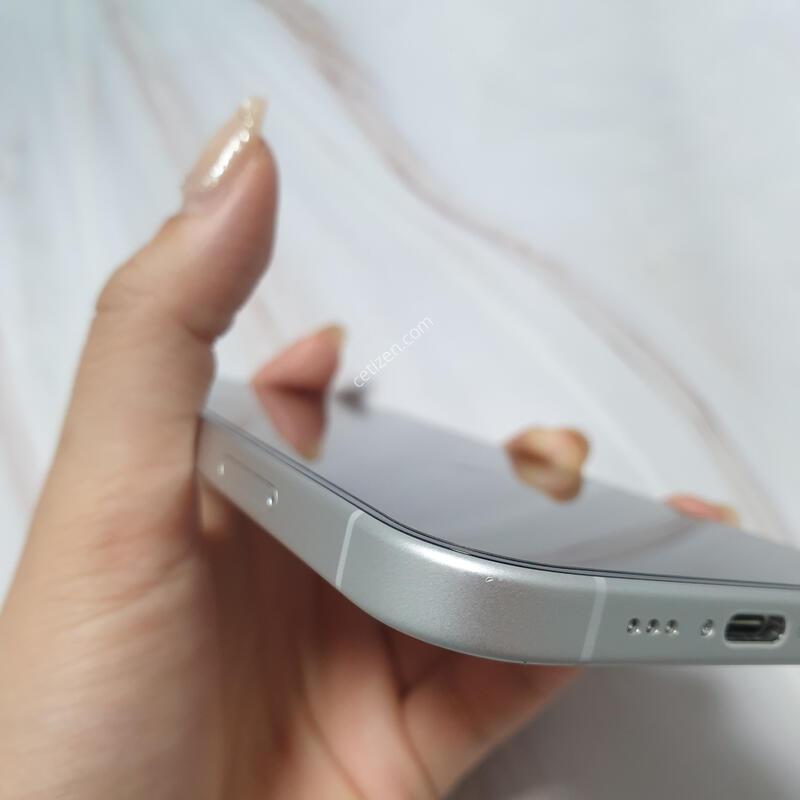 ������16 ȭ��Ʈ 128G A�� �Ǹ��մϴ�