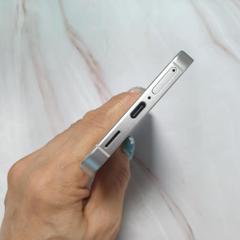 LG ������ S24 �׷��� 256G S�� �Ǹ��մϴ�
