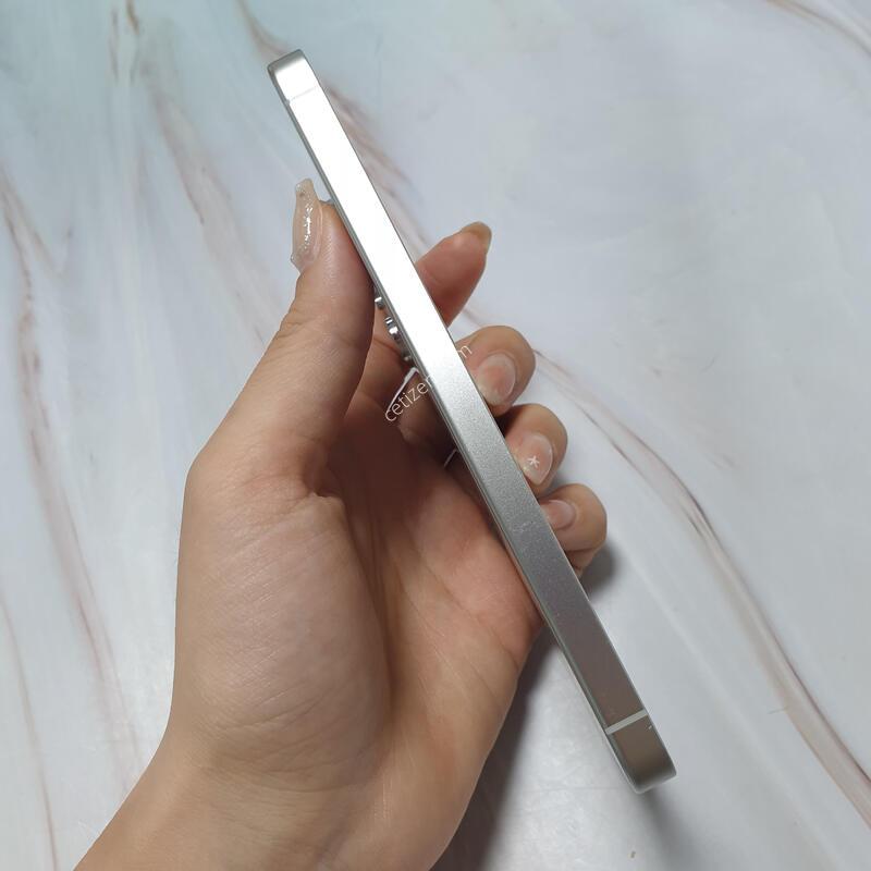 LG ������ S24 �׷��� 256G S�� �Ǹ��մϴ�