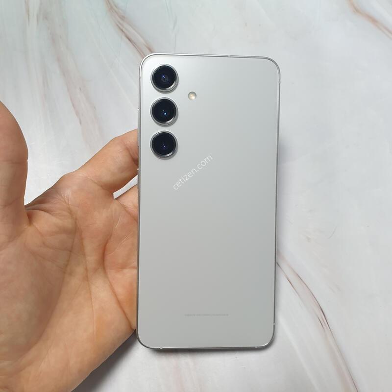 LG ������ S24 �׷��� 256G S�� �Ǹ��մϴ�