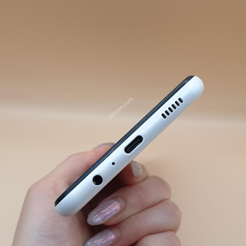 ������ ���̵�6 (A136) ȭ��Ʈ 128�Ⱑ �Ǹ��մϴ�