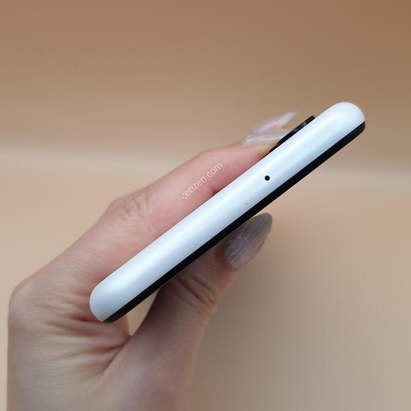 ������ ���̵�6 (A136) ȭ��Ʈ 128�Ⱑ �Ǹ��մϴ�