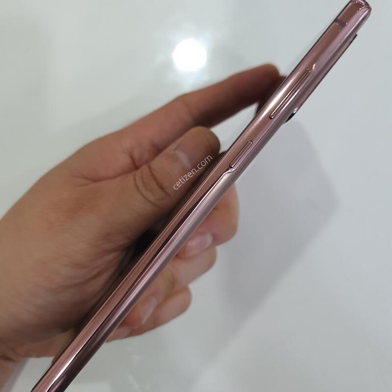 �����ó�Ʈ20 256G ���ܻ� ���±� �߰��� �����