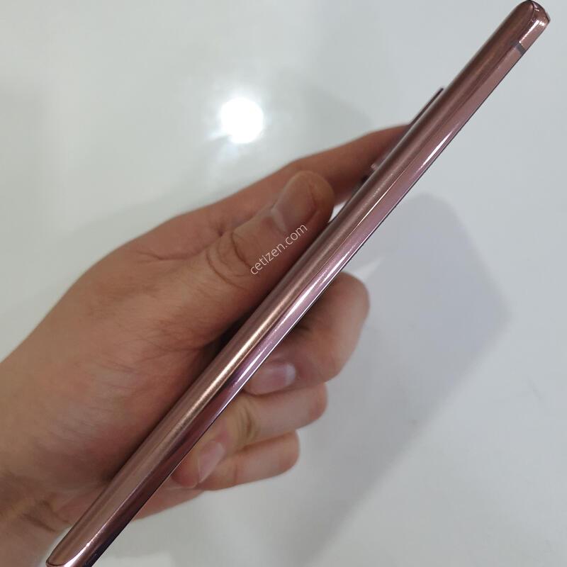 �����ó�Ʈ20 256G ���ܻ� ���±� �߰��� �����
