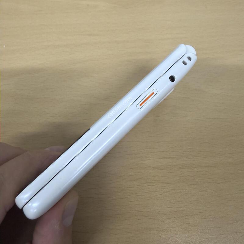 ��Ÿ������2 ȭ��Ʈ A�� 32GB