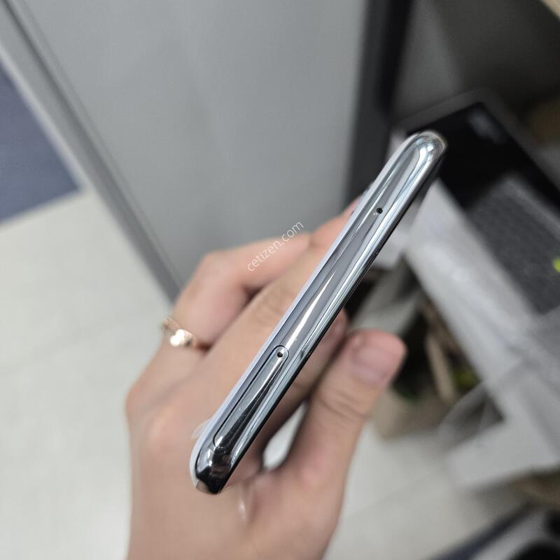LG Q92 ȭ��Ʈ 128GB SSSS�޹��ܻ���±�